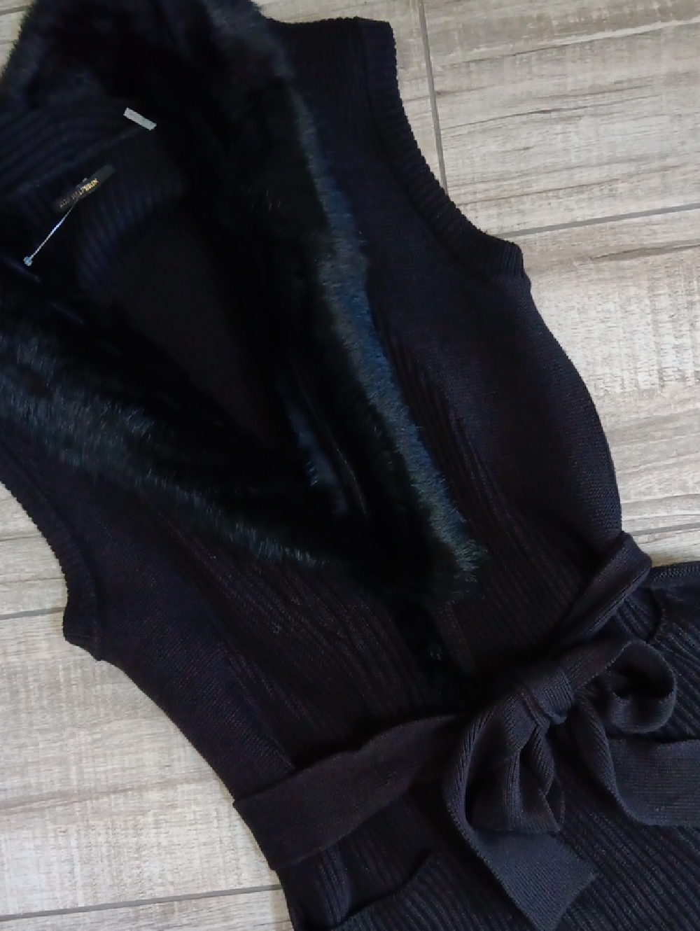 KOBI HALPERIN..NEW!! REAL FUR TRIMMED SLEEVELESS TIE VEST..MEDIUM..